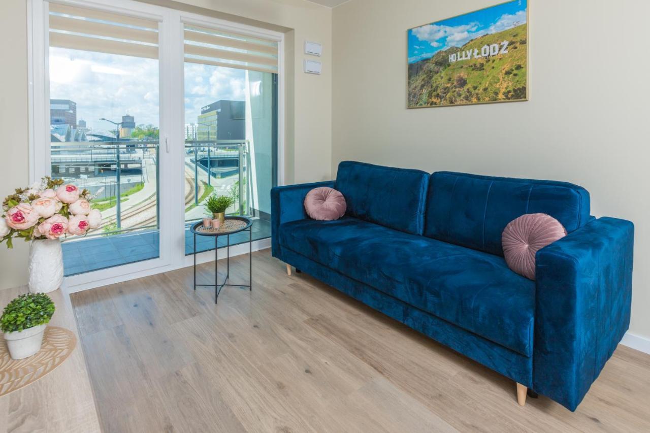 Apartment Hollylodz Netflix *